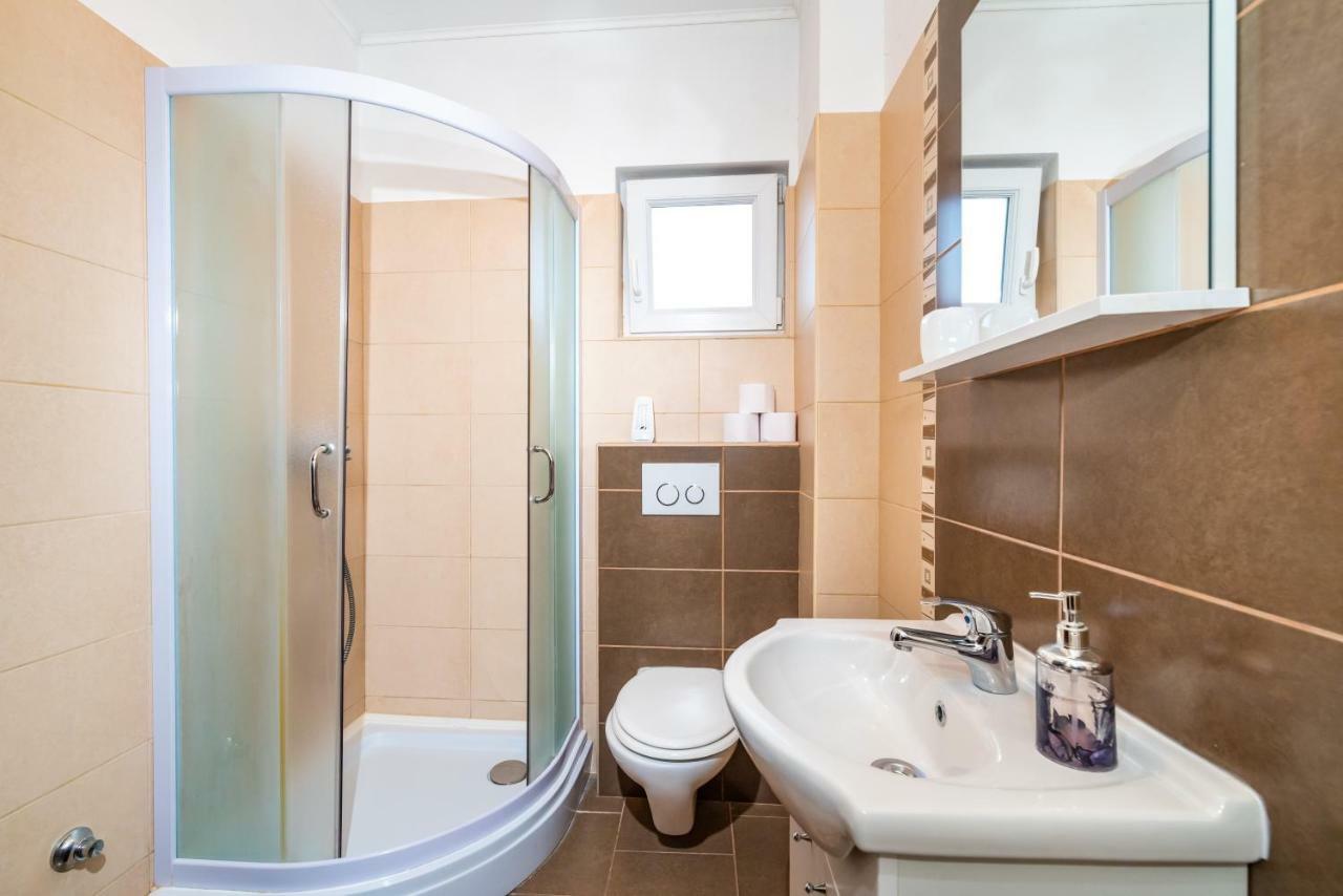 Apartment Adrian Biograd Na Moru Εξωτερικό φωτογραφία